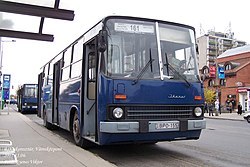 161-es busz a rákoskeresztúri végállomásán