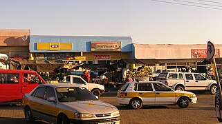 Open air market in downtown Maputsoe.