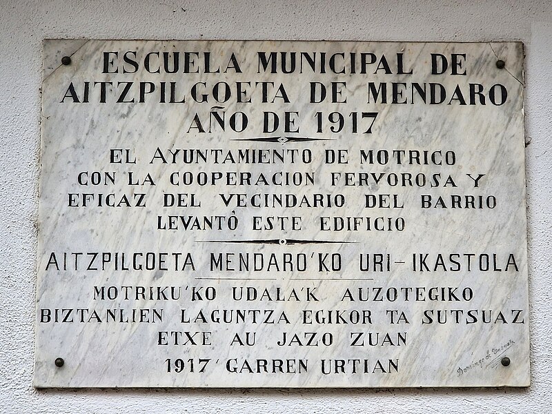 File:Azpilgoeta Mendaroko udal eskola (1917) 01.jpg