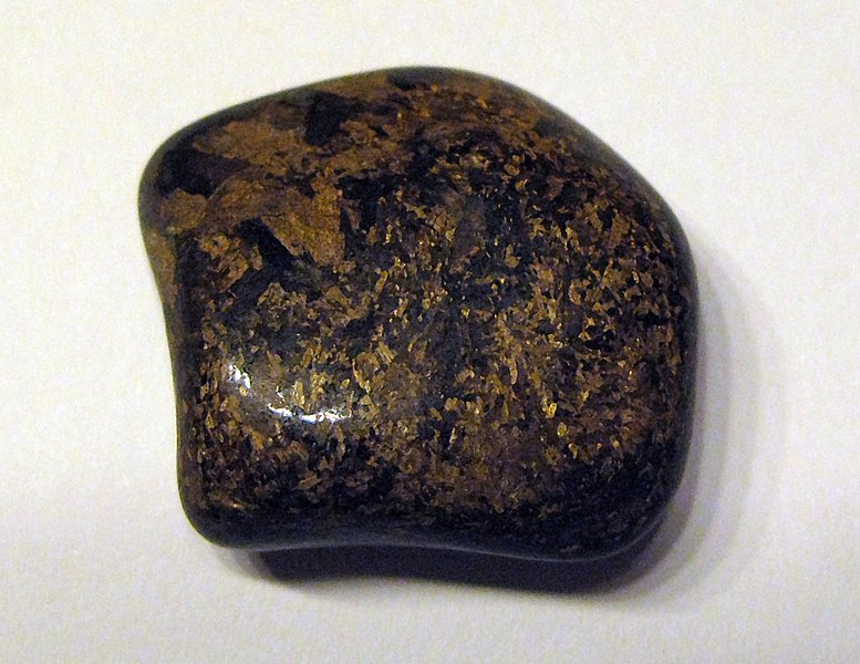 File:Bronzite - Variety of Enstatite.jpg