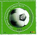 Erste runde deutsche Briefmarke (zum 100. Geburtstag des DFB)