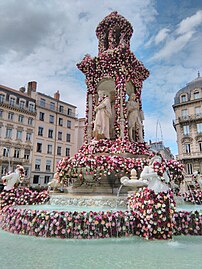 Fountain, place des Jacobins