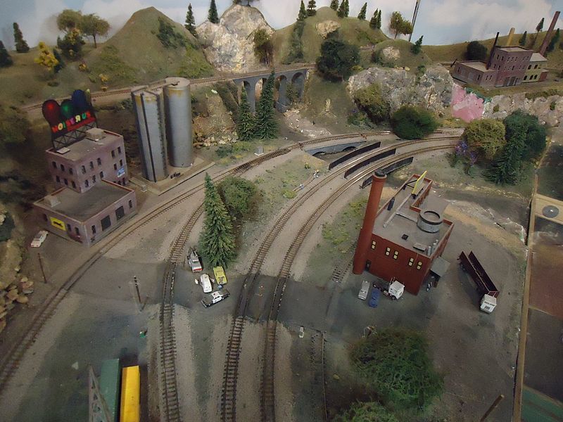 File:Paterson Museum (NJ) images (45) number 45 Railroad and town diorama.jpg