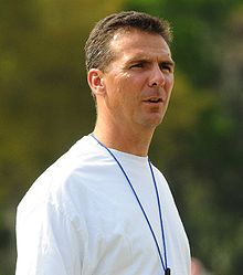 Description de l'image Urban Meyer spring2008practice1.jpg.