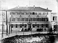 Oberbürgermeister Herr Wilhelm Brink und Mitarbeiter vor dem Stadthaus.