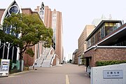 近畿大学（本部キャンパス・東正門（Eキャンパス））