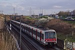 Une rame MI 84 près d'Aéroville, en direction de l'aéroport.