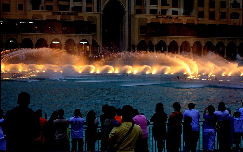 File:Dubai fountains - panoramio.jpg