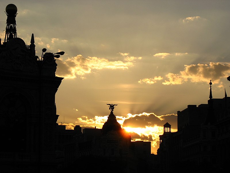 File:Paseo del Prado - Plaza de Cibeles - Banco de España - Gran Vía.jpg