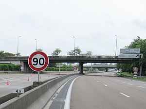 90 km/h sur la traversée urbaine de Reims, Marne.