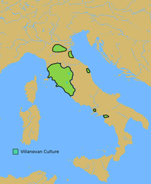 Carte de l'Italie avec en vert les territoires de la culture villanovienne. En trois zones séparées : la première et plus grande au centre-ouest le long de la côte tyrrhénienne-ligure, la seconde et la troisième au nord-est, proche de la Vénétie.