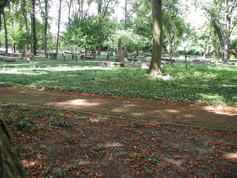 File:Koeln-Geusenfriedhof-002.JPG