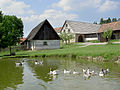 Blick auf das Stiftlanddorf mit Hirtenhaus