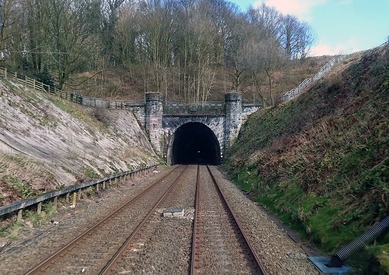 File:Sutton Tunnel Portal.jpg