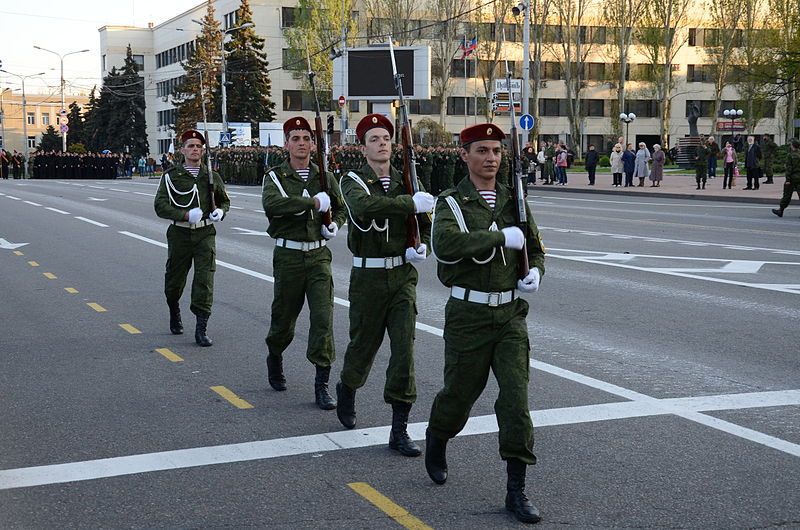 File:2015-05-05. Репетиция парада Победы 172.jpg