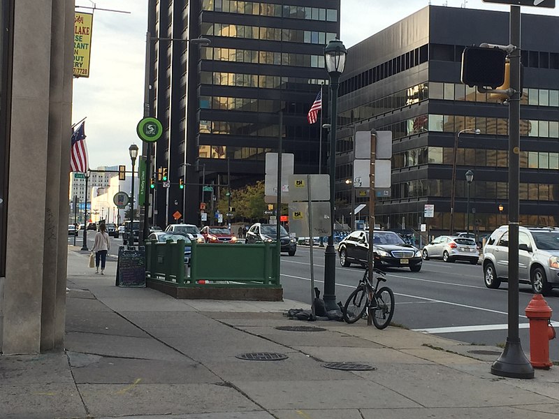 File:22nd Street trolley station Philadelphia-2017.jpg