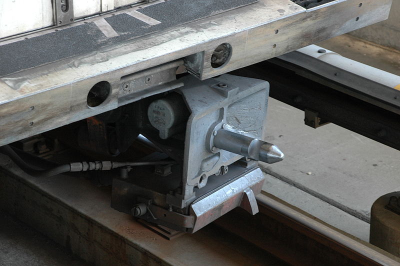 File:BART Train Coupling.jpg