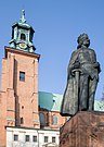 Monument of King Bolesław I the Brave with the Cathedral in the background