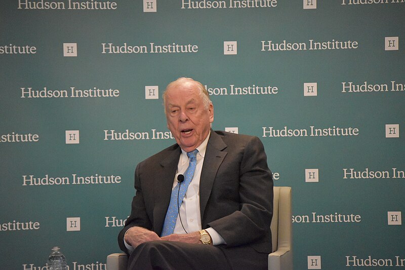 File:T. Boone Pickens discusses the impact of shale natural gas on the American economy at the Hudson Institute on 6 April 2016 - 21.jpg