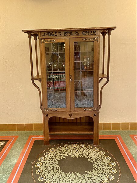 File:Bookcase, Palm Court, Grove Park Inn, Grove Park-Sunset, Asheville, NC.jpg