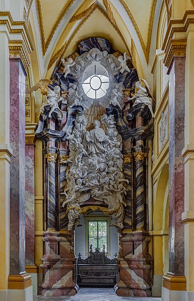 File:Ebrach Kloster Portal-RM-20190425-05.jpg