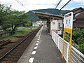 駅構内　羽間方より　琴平側入口そばの踏切は簡素（2010年8月4日）