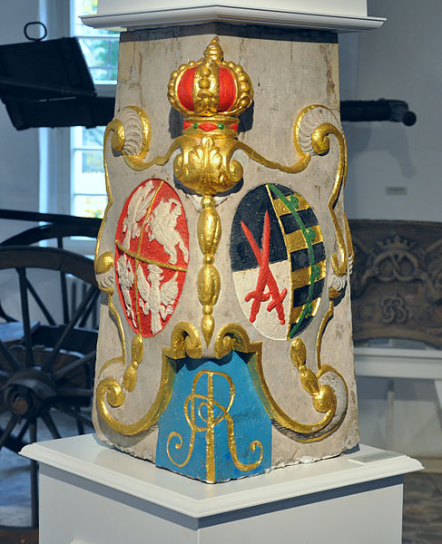 File:Postmeilensäule Original im Museum Senftenberg.jpg