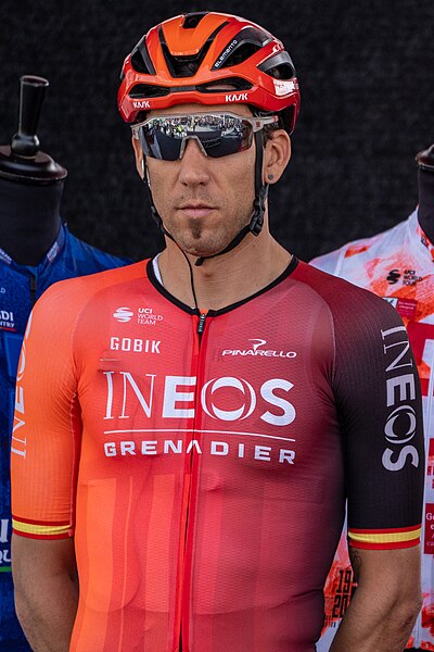 File:Omar Fraile at the rider presentation of Itzulia Basque Country stage 3.jpg