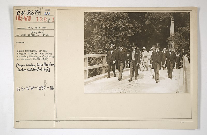 File:Commission - From Foreign Nations - Belgium - Baron Moncheur, of the Belgian Mission, and party crossing Minute Men's Bridge at Concord, Massachusetts. 1917. Mayor Curley, Baron Moncheur, Lieutenant Governor Calv(...) - NARA - 26431586.jpg