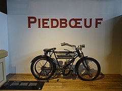 Motorrad der Marke Piedbœuf