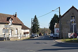 La D 480 en direction de Lapalisse