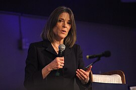 Marianne Williamson (49082678191 4100bf994c o).jpg