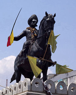 Shivappa Nayaka statue in the Shivamogga City.