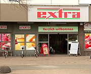 Ehemaliger Extra-Markt in Hannover, 2009 auf Rewe umgeflaggt