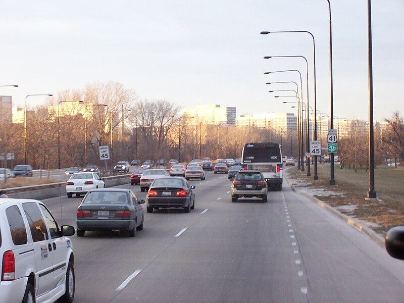 File:Lake Shore Drive Dec 2006.jpg