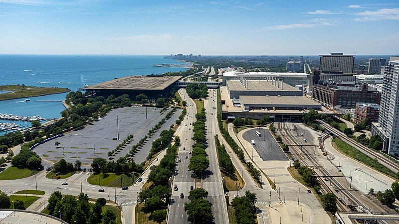 File:Lake Shore Drive S.jpg