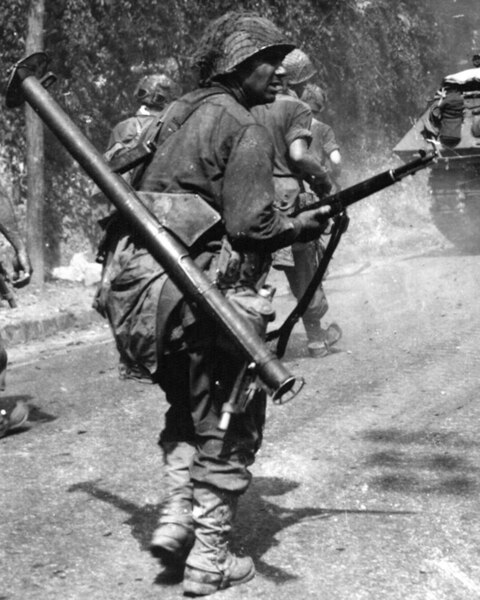 File:American soldier with M1A1 Bazooka on 23 August 1944 near Fontainebleau, France, from- American Troops near Fontainebleau NARA 111-SC-193562cropped (cropped).jpg