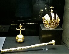 Burial crown jewels Maximilian II.jpg