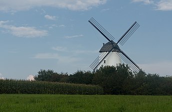 De oude molen van het dorp Schmerlecke