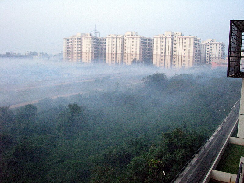 File:Sriram Samruddhi on a Foggy Day seen from Sumadhura Sandoval 12-23-2011 6-41-53 AM.JPG