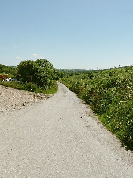 File:A lane which is a continuation of Mains Down Lane but is not named as such on maps - geograph.org.uk - 1911296.jpg