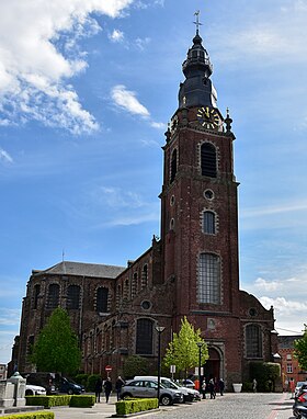 Image illustrative de l’article Collégiale Saint-Pierre de Leuze-en-Hainaut