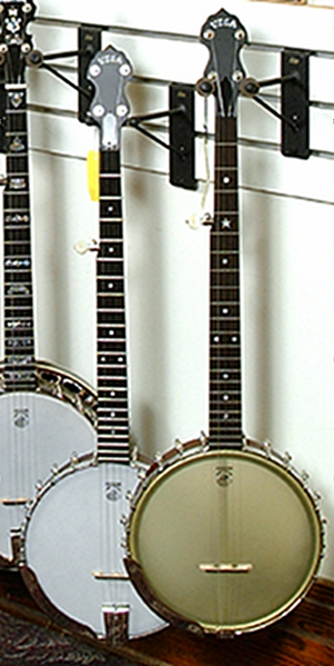 File:Vega banjos @ Elderly Instruments.png