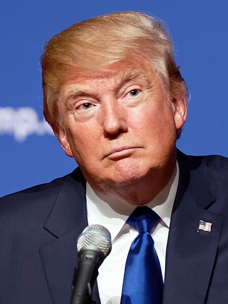 File:Donald Trump August 19, 2015 (cropped).jpg