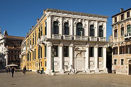 Palazzo Loredan a Santo Stefano