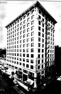 Washington Bldg. (1912) at SW corner