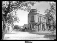 Esquina de la Avenida Buschental y la calle Félix Olmedo - 0264FMHB.tif