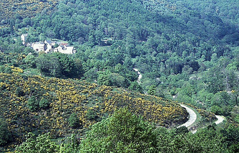 File:LSLesMonts.jpg