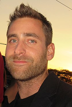 Oliver Jackson-Cohen (30583943977).jpg