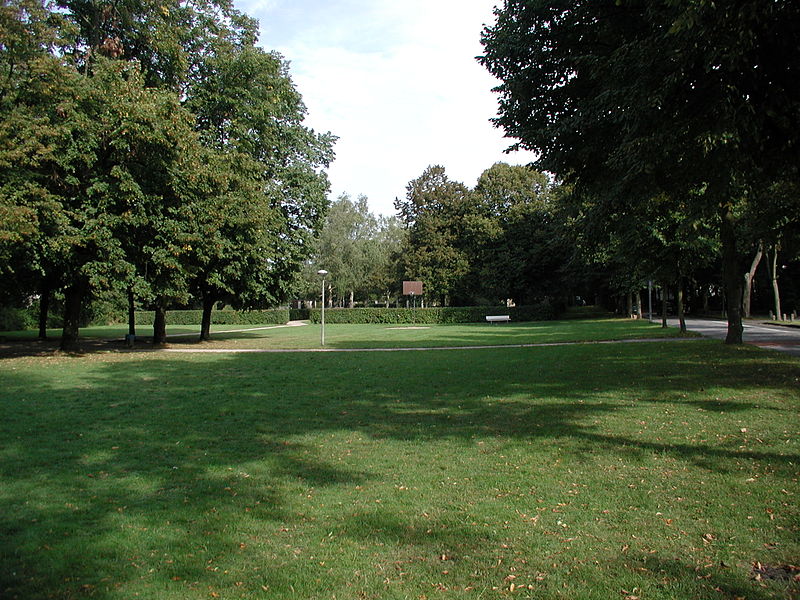 File:Koeln-Fritz-Enke-Park-016.JPG